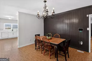 111 E Banks St, Glennville, GA 30427 - Photo 11