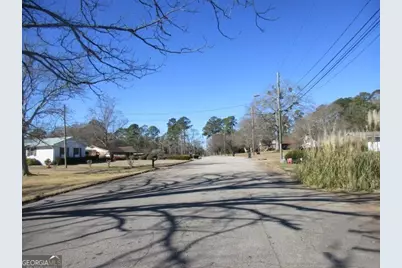 900 Crystal Drive, Thomaston, GA 30286 - Photo 9