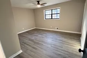 145 S Meadowcliff Cir, Carrollton, GA 30116 - Photo 15