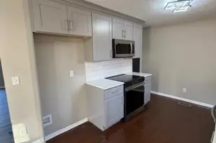 145 S Meadowcliff Cir, Carrollton, GA 30116 - Photo 5