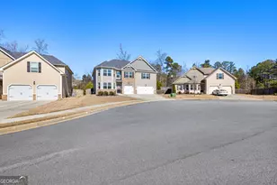 166 Brookview Dr, Newnan, GA 30265 - Photo 3
