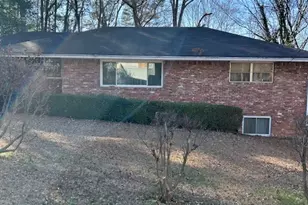 2719 Dearwood Dr SW, Atlanta, GA 30315 - Photo 3