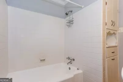 3132 Cloverhurst Drive, East Point, GA 30344 - Photo 11