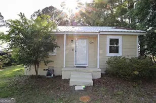 1206 McArthur Dr, Valdosta, GA 31601 - Photo 1