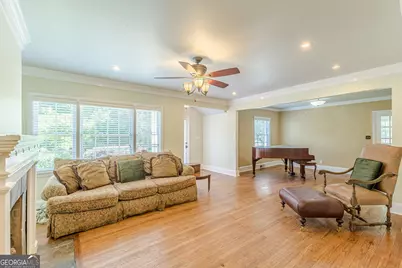 2367 Ridgeway Avenue, Atlanta, GA 30337 - Photo 7