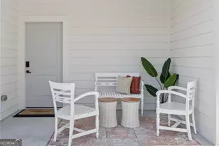 71 E Chapel Dr, Brunswick, GA 31525 - Photo 3