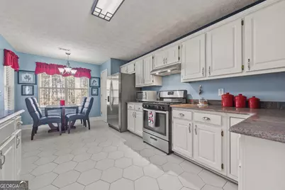 11600 Spring Lake Way, Fayetteville, GA 30215 - Photo 7