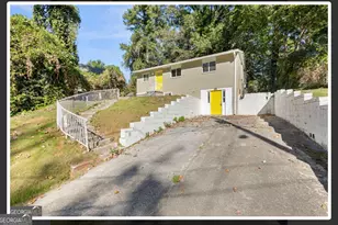 477 Fairlane Cir NW, Atlanta, GA 30331 - Photo 1