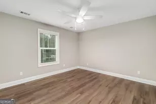 204 Pineland Dr, Rincon, GA 31326 - Photo 9