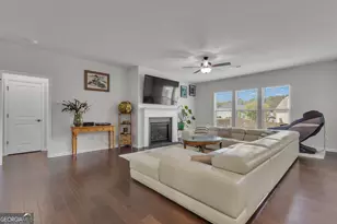 610 Napier Pass, Peachtree City, GA 30269 - Photo 13