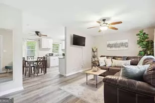 1082 Holly Cirlce, Forest Park, GA 30297 - Photo 3