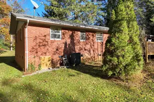 110 Johnson Rd, Hayesville, NC 28904 - Photo 3