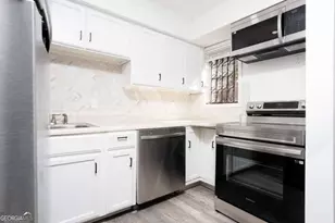 3232 Abbeywood Dr, Decatur, GA 30034 - Photo 5