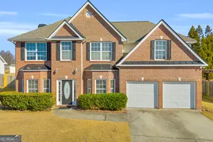 816 Kaitlyn Dr, Loganville, GA 30052 - Photo 1