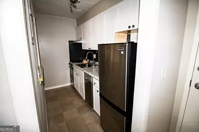2805 Northeast Expressway NE #C11, Atlanta, GA 30329 - Photo 9