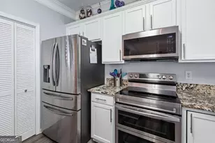 925 Pierce Ivy Ct, Lawrenceville, GA 30043 - Photo 13