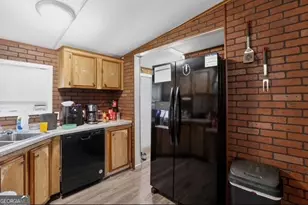 211 NW Ousley St, Poulan, GA 31781 - Photo 9