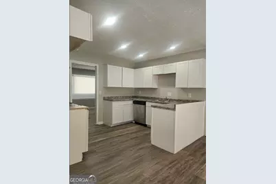 735 S Carter Drive, Jonesboro, GA 30236 - Photo 3