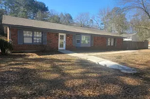 735 S Carter Dr, Jonesboro, GA 30236 - Photo 1