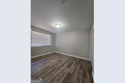 1058 Phillips Circle, Forest Park, GA 30297 - Photo 7