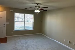 306 Lauren Dr, Fairburn, GA 30213 - Photo 3