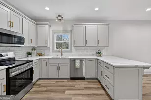 158 N Deborah Cir, Jesup, GA 31546 - Photo 9