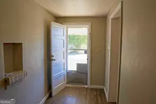 3861 Desoto Dr, Macon, GA 31206 - Photo 11