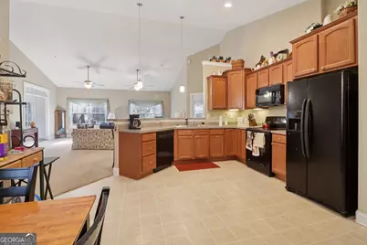 1502 Commonwealth Circle, Newnan, GA 30263 - Photo 11