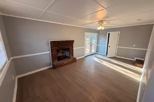 224 Rutland Cir, Lagrange, GA 30241 - Photo 5