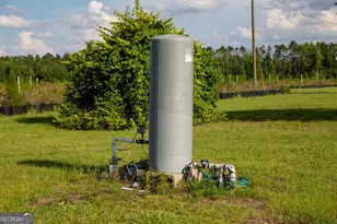 1054 Penny Morris, Baxley, GA 31513 - Photo 11