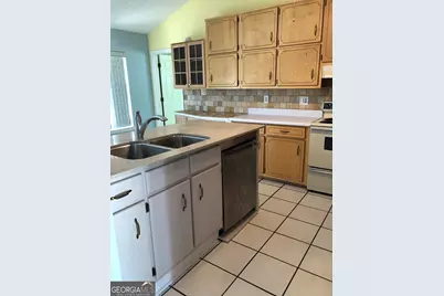 290 Monmouth Drive, Fayetteville, GA 30214 - Photo 3