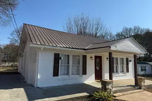 86 Luckie St, Lavonia, GA 30553 - Photo 3