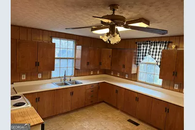 219 Elm Street, Jefferson, GA 30549 - Photo 3