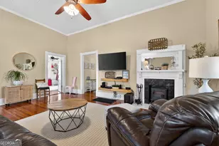 35 Combs St, Locust Grove, GA 30248 - Photo 9