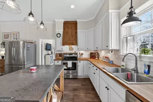 35 Combs St, Locust Grove, GA 30248 - Photo 13