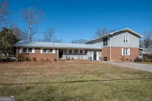 110 Lakeview Dr, Winterville, GA 30683 - Photo 1