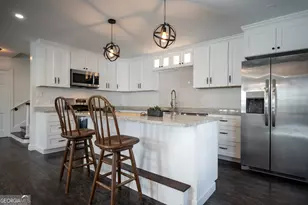 110 Lakeview Dr, Winterville, GA 30683 - Photo 9