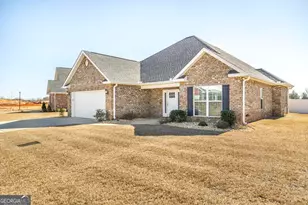 420 Lamplight Dr, Byron, GA 31008 - Photo 5