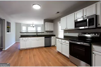 10937 Southwood Drive, Hampton, GA 30228 - Photo 13