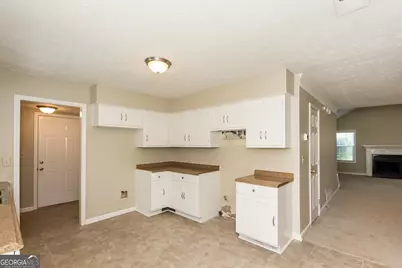 5883 Old Wellborn Trace, Lithonia, GA 30058 - Photo 7