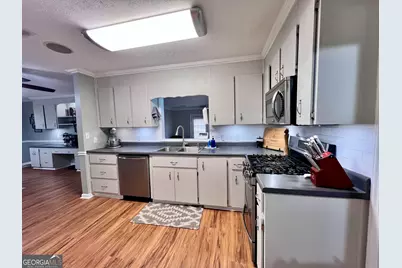 107 Pine Hill Circle, Byron, GA 31008 - Photo 3