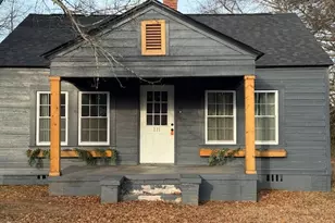 221 N Forest Ave, Hartwell, GA 30643 - Photo 1