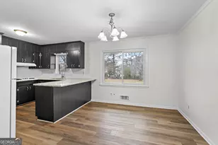 3548 Meadowview Ct, Rex, GA 30273 - Photo 11