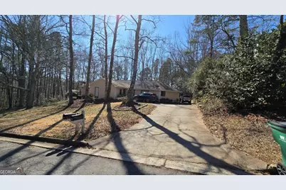 209 Hillcrest Drive, Palmetto, GA 30268 - Photo 1