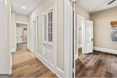684 S Elizabeth Place NW, Atlanta, GA 30318 - Photo 7