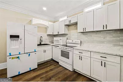 684 S Elizabeth Place NW, Atlanta, GA 30318 - Photo 3