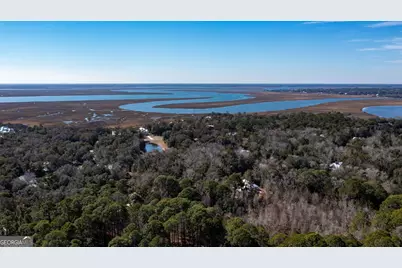 306 Clubhouse Circle, Saint Marys, GA 31558 - Photo 9