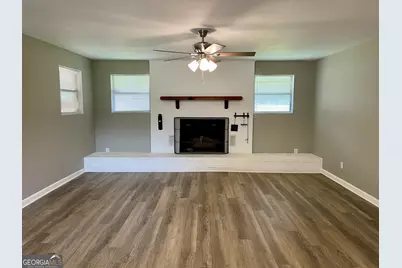 574 Charles Street, Saint Marys, GA 31558 - Photo 3