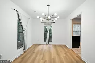 1105 Pine Heights Dr NE, Atlanta, GA 30324 - Photo 9