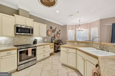 308 Magnolia Street, Saint Simons, GA 31522 - Photo 11